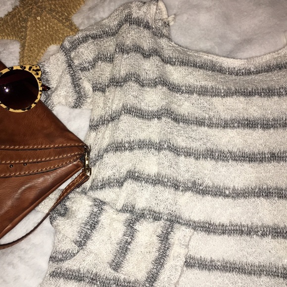 Striped sweater - Picture 2 of 4